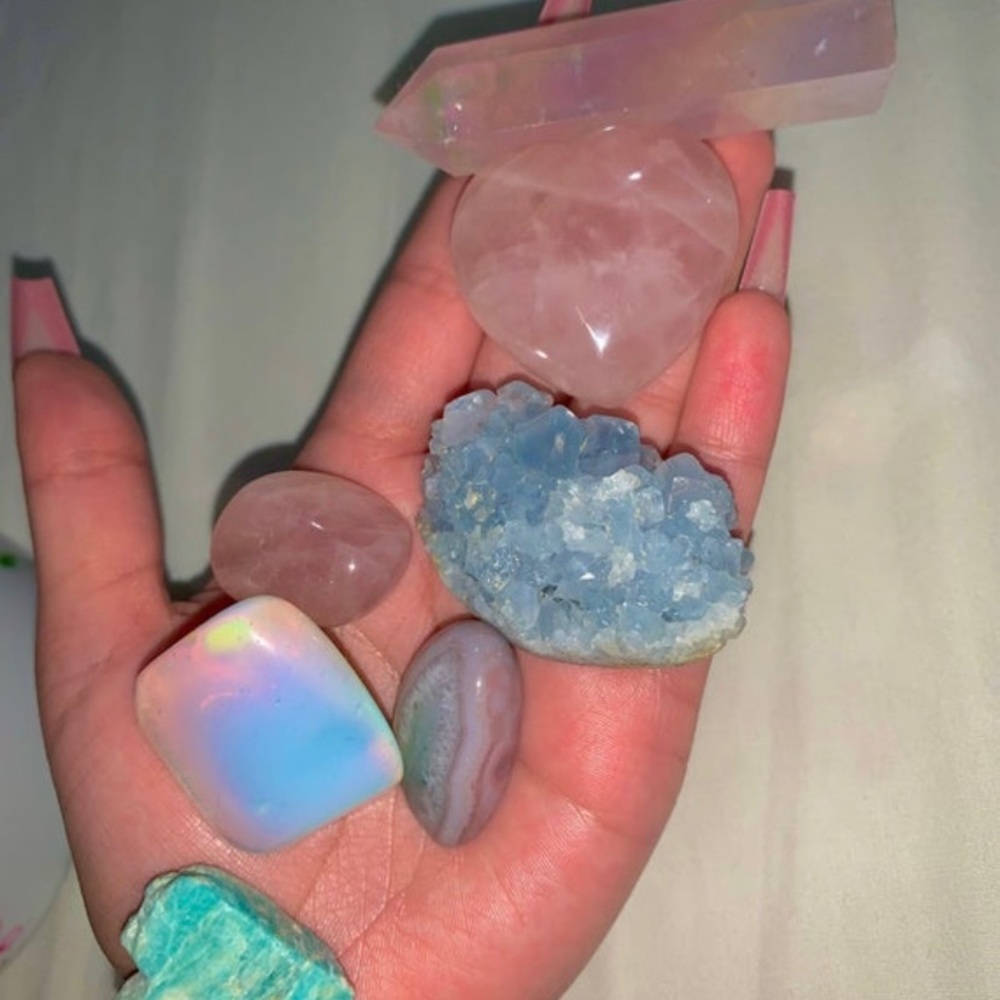 Crystal Mystery Bag Bundle Healing Crystals - Picture 2 of 4
